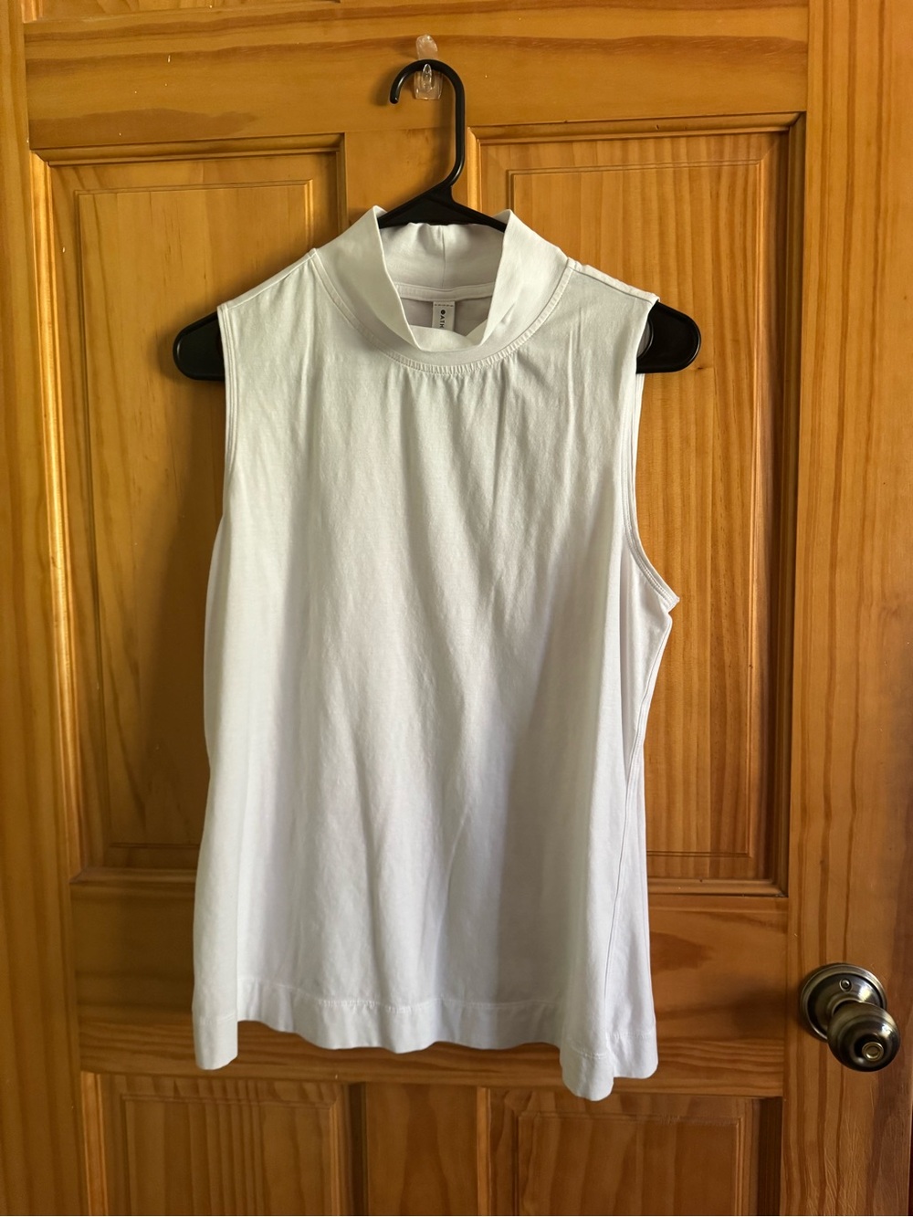 Athleta Outbound Tank — Size M cotton